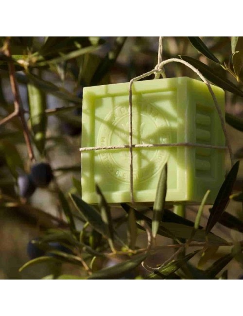 ESTUCHE REGALO DE MADERA DE COSMÉTICA BASE ACEITE DE OLIVA VIRGEN EXTRA